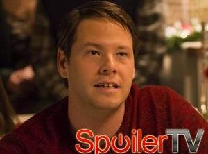 W głęboko podzielonym pokoju scenarzystów Mindy Project: Ike Barinholtz był za romansem Dandy