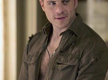 Rob Kazinsky broni początkującego romansu swojej postaci z Sookie w Czystej krwi