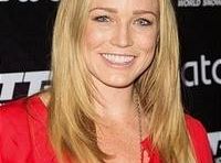 Caity Lotz w 2 sezoni Arrow jako Czarny Kanarek