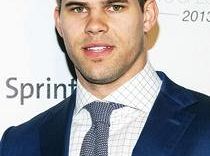 Kris Humphries gościnnie w 2 sezonie Świata według Mindy