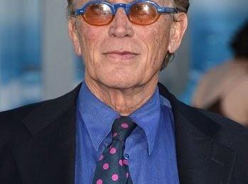 Peter Weller pojawi się w 6 sezonie Synów anarchii