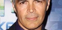 Esai Morales będzie powracał w 9 sezonie 