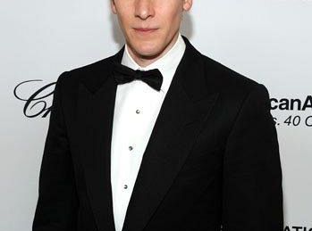 Dustin Lance Black rozwija miniserial oparty na swoim życiu dla ABC