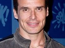 Antonio Sabato Jr. gościnniee w 6 sezonie Castle