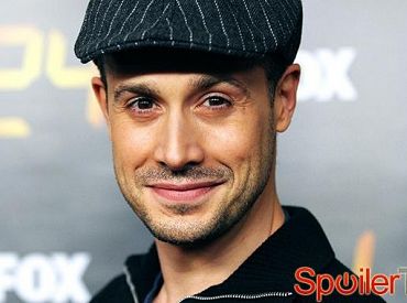 Freddie Prinze Jr. gościnnie w Witches of East End