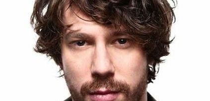 John Gallagher Jr., Jesse Plemons i Zoe Kazan w miniserialu HBO 