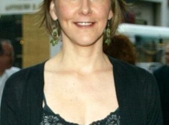 Cynthia Stevenson pojawi się gościnnie w 3 sezonie Skandalu