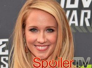 Anna Camp zastąpi Ellie Kemper na ślubie w Jak poznałem waszą matkę