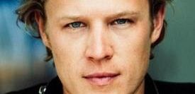 Christopher Egan, Alan Dale i Tom Wisdom pojawią się w odcinku pilotowym 