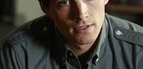 Ian Harding ze 