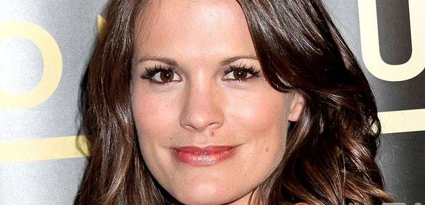 Melissa Claire Egan pojawi się w komedii 