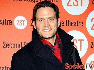 Steven Pasquale pojawi się gościnnie w 5 sezonie Białego kołnierzyka