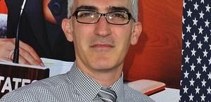 Patrick Fischler zagra rywala Harveya w 3 sezonie 