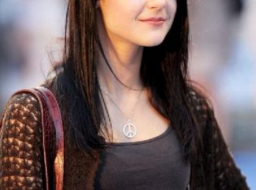 Kathryn Prescott zagra główną rolę w odcinku pilotowym Finding Carter