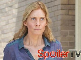 Elizabeth Mitchell o wyciętych pieszczotach w Revolution i spotkaniu z przerażającym doktorem