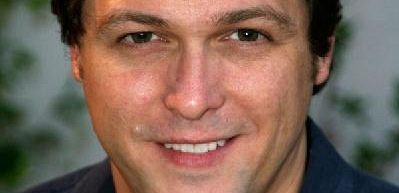 David Wilcox sprzedaje dramaty ABC i CW