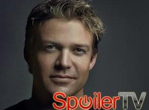 Matt Passmore w odcinku pilotowym dramatu USA Network od producenta wykonawczego W garniturach
