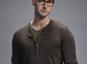 Ryan Eggold z Czarnej listy o pierwszym spotkaniu Toma i Reda oraz zdemaskowaniu podglądacza