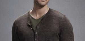 Ryan Eggold z 