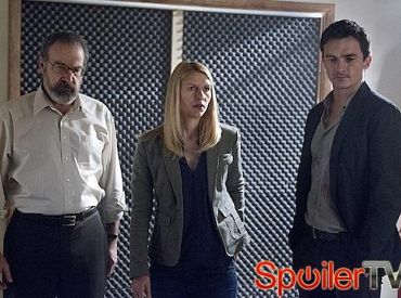 Streszczenie: W rodzinny sposób w Homeland