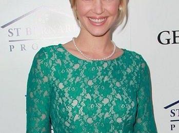 Ashley Scott zagra w odcinku pilotowym Unreal