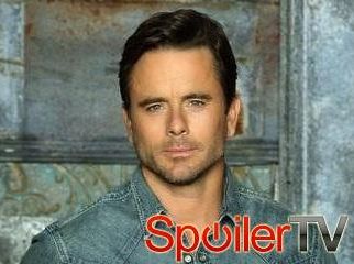 Charles Esten z Nashville o podnoszeniu się Deacona z dna, myślach o Raynie i Luke'u