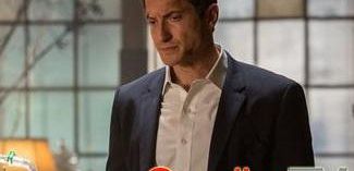 Sasha Roiz z 