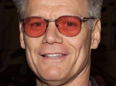 Fred Dryer w thrillerze Crisis