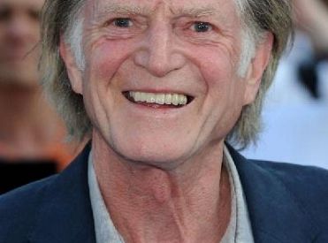 David Bradley zastąpi Johna Hurta w The Strain