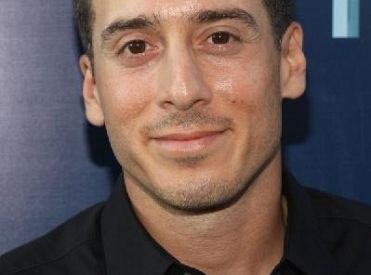Kirk Acevedo zagra w odcinku pilotowym Syfy 12 małp