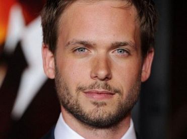 Patrick J. Adams gościnnie w 2 sezonie Orphan Black