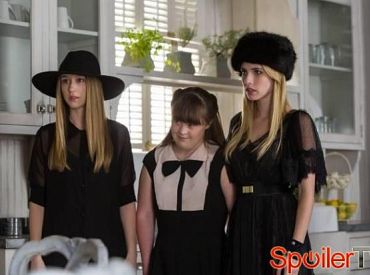 Ryan Murphy o najnowszym „Coven” i o tym, czy [SPOILER] jest martwy