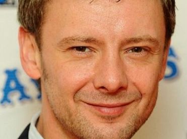 John Simm zagra w The Intruders, BBC rozwija thriller The Game od twórcy Być człowiekiem