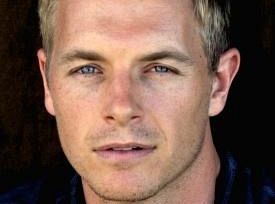 Rick Cosnett i Danielle Panabaker dołączyli do odcinka pilotowego Flash