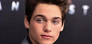 Dylan Sprayberry będzie powracać w 4 sezonie 