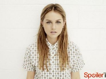 Isabelle Cornish zagra w odcinku pilotowym Sea of Fire