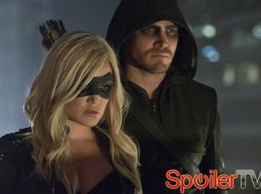 Zespół Arrow o zatłoczonej kryjówce, Składzie Samobójców, seksie superbohaterów i innych rzeczach