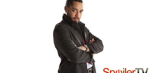 Samuel Anderson będzie powracał w 8 sezonie 
