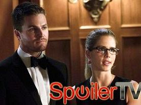 Czy Felicity jest zazdrosna o Kanarka w Arrow?