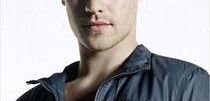 Grey Damon z 