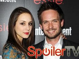 Patrick J. Adams i Troian Bellisario się zaręczyli