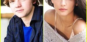 Sofia Black-D’Elia i Joel Courtney zagrają w odcinku pilotowym 