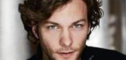 Kyle Schmid zagra w odcinku pilotowym 