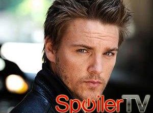 Riley Smith zagra obiekt westchnień [spoiler] w finałowym sezonie Czystej krwi