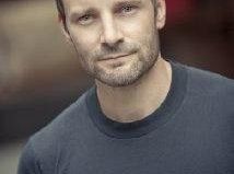 Ryan Robbins zagra w 3 sezonie Community