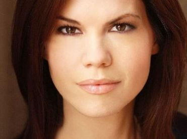 Mariana Klaveno zagra w odcinku pilotowym Kevina Williamsona
