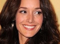 Jennifer Beals zagra w odcinku pilotowym Proof