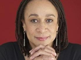 S. Epatha Merkerson zagra w odcinku pilotowym Babylon Fields