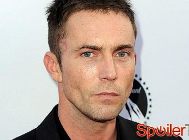Desmond Harrington zagra sławnego astronautę w dramacie ABC