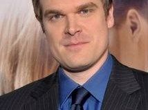 David Harbour będzie powracał w serialu Manhattan